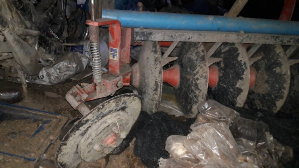 ผานพรวนHUI6ใบ22นิ้วสภาพสวยเหมือนใหม่เลยคับ