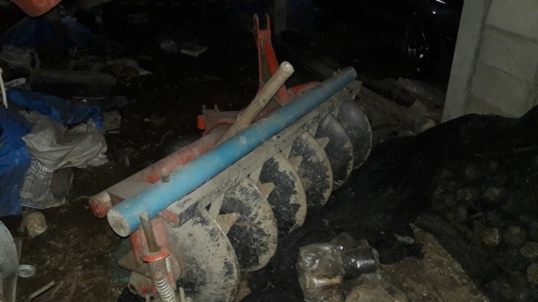 ผานพรวนHUI6ใบ22นิ้วสภาพสวยเหมือนใหม่เลยคับ