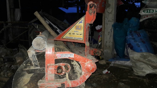 ผานพรวนHUI6ใบ22นิ้วสภาพสวยเหมือนใหม่เลยคับ