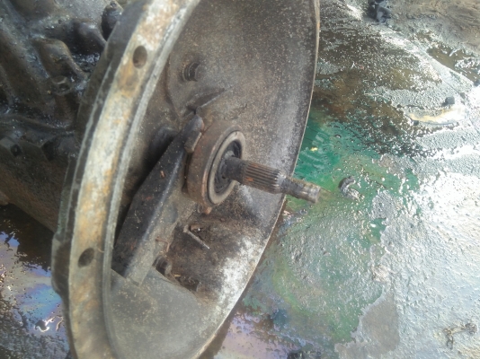 เกียร์ ชนเครื่อง 4BD1