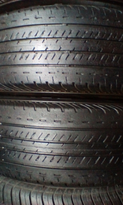 ล้อกะทะขอบ15/5-114 ตู้โตโยต้าฝาครบ บริสโตน205/70/15ปี12 ชุด 3200บ.