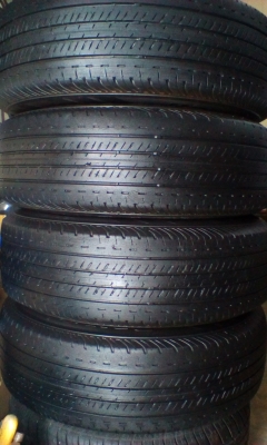 ล้อกะทะขอบ15/5-114 ตู้โตโยต้าฝาครบ บริสโตน205/70/15ปี12 ชุด 3200บ.