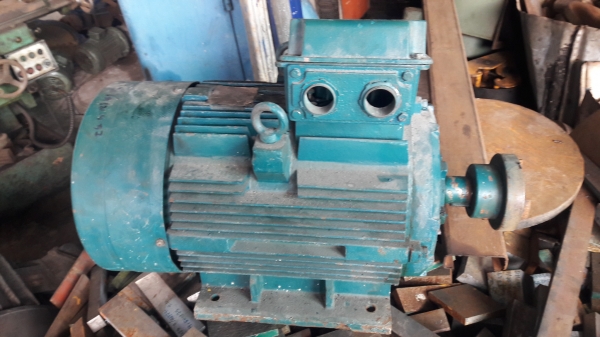 ขาย !! มอเตอร์50แรง3สาย รอบเร็ว.ยี่ห้อBROOK พร้อมใช้งาน