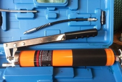 ขายกระบอกอัดจาระบี2สูบเยอรมันสวยแข็งแรงMade in Germany.