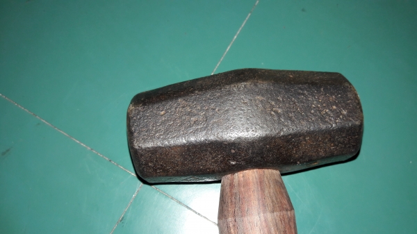 ขายค้อนปอนญี่ปุ่นขนาด3ปอนด้ามไม้สวยงาม