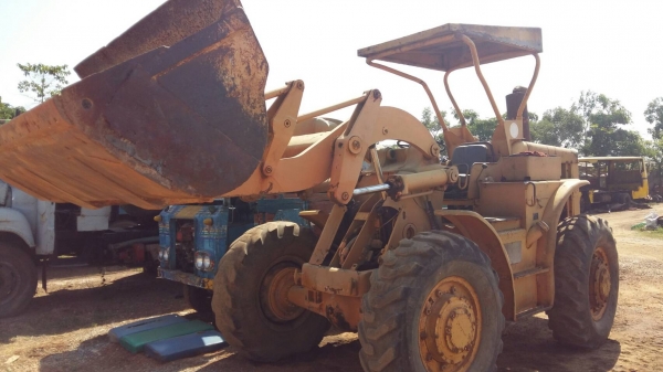 ขายรถตัก CAT 922 พร้อมใช้ ขายรถตัก CAT 922 พร้อมใช้