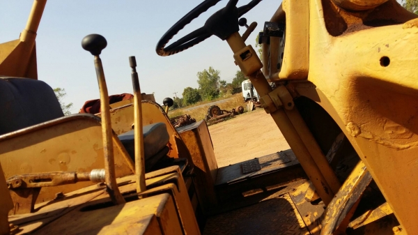 ขายรถตัก CAT 922 พร้อมใช้ ขายรถตัก CAT 922 พร้อมใช้