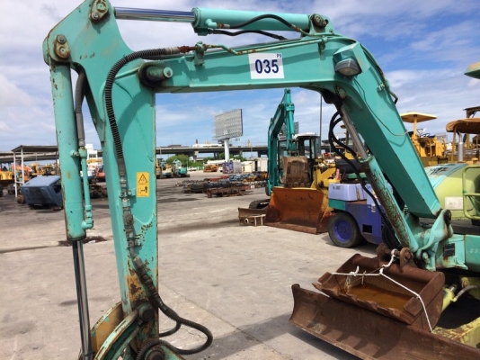 CAT 304CR ปี 2005 มาพร้อมหัวกระแทกและบุ้งกี๋ นำเข้าจากญี่ปุ่น ราคาพิเศษ
