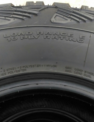 หมื่นเดียว ยาง Mud 285/75/16 สวยๆ หมื่นเดียว ยาง Mud 285/75/16 สวยๆ