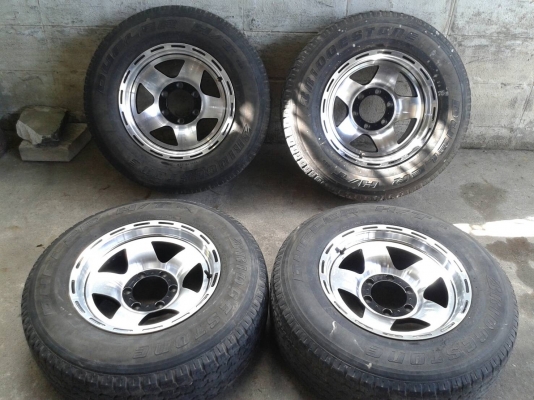 ล้อใหม่ขอบ16นิ้ว6รู พร้อมยางเปอเซน ชุดนี้ ราคา 7800 บาท