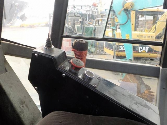 เบรคดาว 8.8 ตัน DYNAPAC CC322 ต้องสั่งนำเข้า เบรคดาว 8.8 ตัน DYNAPAC CC322 ต้องสั่งนำเข้า