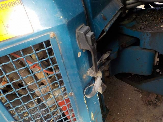 เบรคดาว 8.8 ตัน DYNAPAC CC322 ต้องสั่งนำเข้า เบรคดาว 8.8 ตัน DYNAPAC CC322 ต้องสั่งนำเข้า