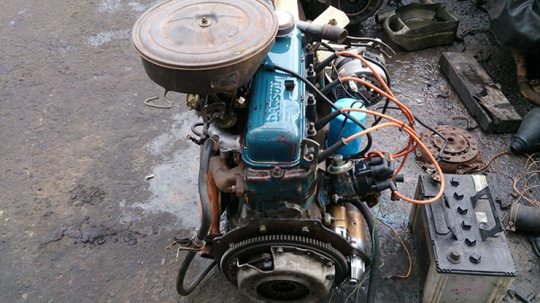 ขายเครื่องยนต์เบนซินขับหลัง 6250 บาท