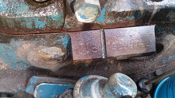 ขายเครื่องยนต์เบนซินขับหลัง 6250 บาท