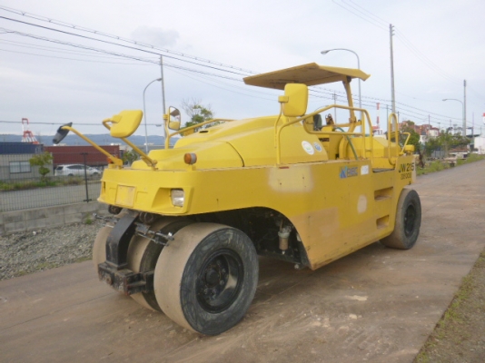 บดล้อยาง 7 ล้อย KOMATSU JW215 ต้องสั่งนำเข้า