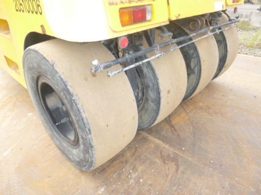 บดล้อยาง 7 ล้อย KOMATSU JW215 ต้องสั่งนำเข้า