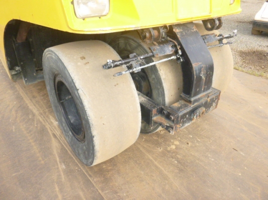 บดล้อยาง 7 ล้อย KOMATSU JW215 ต้องสั่งนำเข้า