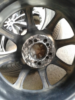 ขอบ17นิ้ว5รู100/114 พร้อมยาง ชุดนี้ ราคา 7300 บาท ขอบ17นิ้ว5รู100/114 พร้อมยาง ชุดนี้ ราคา 7300 บาท