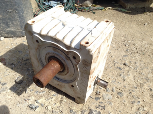 ขายหัวเกียร์ทดรอบ ZAE made in Germany อัตราทด 1:40 ของใหม่เก่าเก็บ ไม่เคยใช้งานครับ