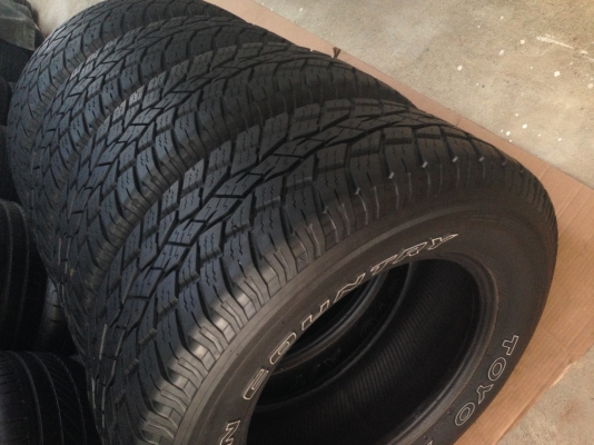 ขายยาง TOYO A/T OPEN COUNTRY 265 65 r17 ปี14  1ชุด T.061-9030026