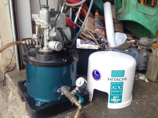 ขายปั้มน้ำอัตโนมัติ Hitachi 300W สภาพสวยเดิมๆ วิ่งนิ่ม ตรวจเช็คแรงดันเรียบร้อยไม่มีรั่วซึม ใส่ฝาครอบของใหม่ให้ พร้อมใช้งาน