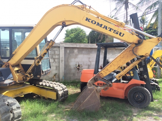 ขายkomatsu pc60-6 เก่านอกjapan ไม่เคยใช้งานในไทยอินวอล์ย