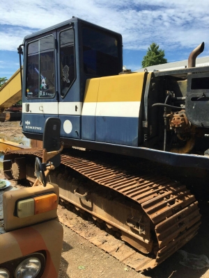 ขายรถแบคโฮ KOMATSU PC200-5 บูมยาว ระบบไฟเต็ม ราคา 600000