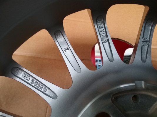 แม็กแท้ Sparco อิตาลี่ 4รู 100 ขอบ15 ลายหรูหายาก แม็กแท้ Sparco อิตาลี่ 4รู 100 ขอบ15 ลายหรูหายาก