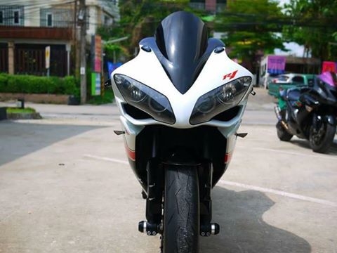 ขาย Yamaha R1 ปี 2008 พร้อมทะเบียนแท้โอนขนส่ง รถสวย เครื่องสดๆ พร้อมออกทริป วิ่งน้อย 1xxxxโล