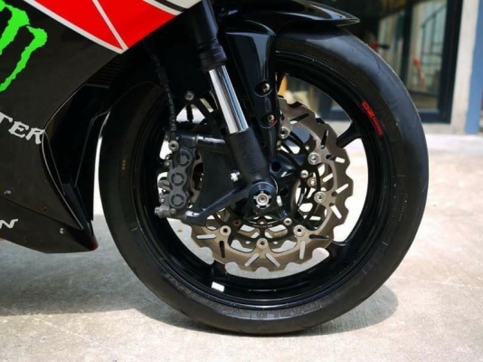 ขาย Yamaha R1 ปี 2008 พร้อมทะเบียนแท้โอนขนส่ง รถสวย เครื่องสดๆ พร้อมออกทริป วิ่งน้อย 1xxxxโล