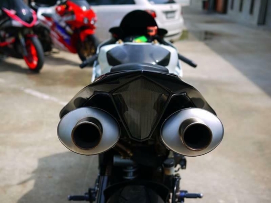 ขาย Yamaha R1 ปี 2008 พร้อมทะเบียนแท้โอนขนส่ง รถสวย เครื่องสดๆ พร้อมออกทริป วิ่งน้อย 1xxxxโล