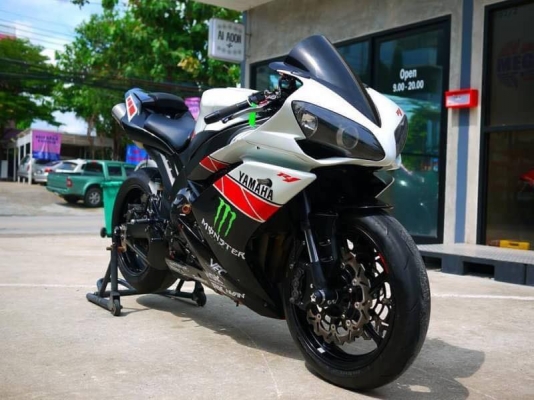 ขาย Yamaha R1 ปี 2008 พร้อมทะเบียนแท้โอนขนส่ง รถสวย เครื่องสดๆ พร้อมออกทริป วิ่งน้อย 1xxxxโล
