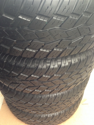 ขายยาง TOYO A/T OPEN COUNTRY 265 65 r17 ปี14  1ชุด T.061-9030026