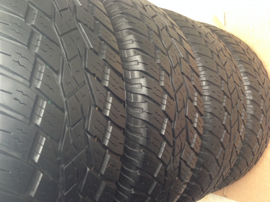 ขายยาง TOYO A/T OPEN COUNTRY 265 65 r17 ปี14  1ชุด T.061-9030026