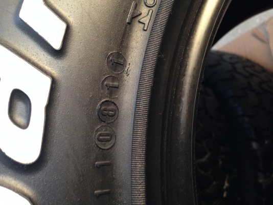 ขายยาง BF 265 75 r16 ปี11  1ชุด T.061-9030026