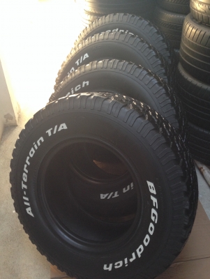 ขายยาง BF 265 75 r16 ปี11  1ชุด T.061-9030026