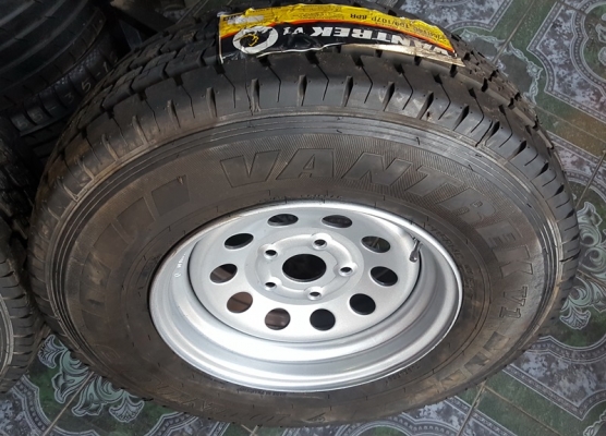 ขายล้อกะทะผ่าใหม่VIGO 5รูขอบ14x6.5 ยางใหม่ 2 ล้อ
