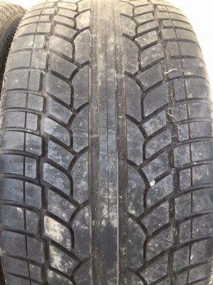 ขายยาง ACHILLES DESERT HAWK UHP 285-35-22 ปี11 ตุ่มหน้ายางยังอยู่ ไม่มีตำหนิ ยางป้ายแดงใส่จอดโชว์อย่างเดียว คู่ละ 4,000 บาท