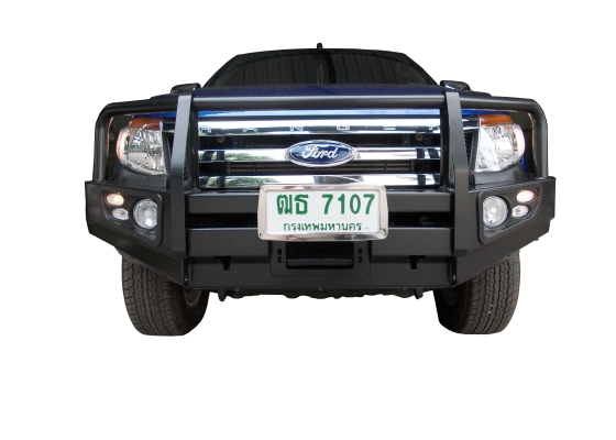 กันชนหน้าสามเขาตรง ไฟใหญ่B สินค้าจาก lwn 4x4