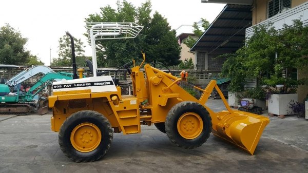 ขาย รถตัก KOMATSU รุ่น 505 มือสองญี่ปุ่น ตักได้ 1คิว สองเพลา เอวอ่อน เกียร์ทอร์ค เช็คระบบแล้ว แรงดี เบรคดีมาก พร้อมใช้งาน มือถือ/LINE ID : 0818753444 ขาย รถตัก KOMATSU รุ่น 505 มือสองญี่ปุ่น ตักได้ 1คิว สองเพลา เอวอ่อน เกียร์ทอร์ค เช็คระบบแล้ว แรงดี เบรคดีมาก พร้อมใช้งาน มือถือ/LINE ID : 0818753444