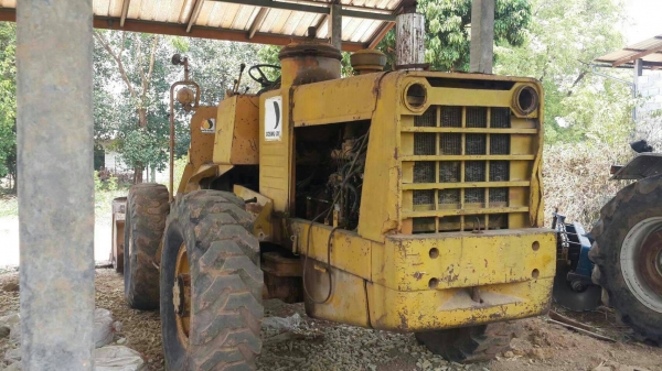 ขายรถตักล้อยาง KOMATSU JH63 ต่อแขนแล้ว ราคา 300000