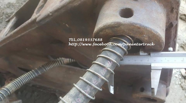 From JAPANหัวกระแทก: OKADA -UB8/สำหรับรถขุดไซค์ 100,120/รูสลัก 60 มิล/สินค้าเก่านอก(ทดสอบแล้วใช้งานได้จริง) ราคา 95,000 บาท สนใจติดต่อ 0819337688