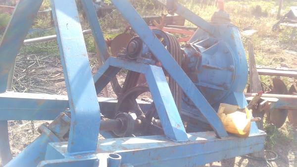 ขายเครื่องเจาะหลุม รถไถ ขายเครื่องเจาะหลุม รถไถ