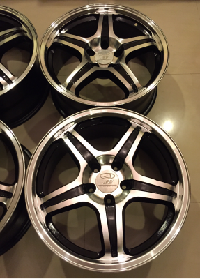 ล้อ JRD ขอบ18 สภาพสวย ไม่มีซ่อม ราคาไม่แพง