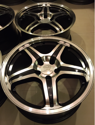 ล้อ JRD ขอบ18 สภาพสวย ไม่มีซ่อม ราคาไม่แพง