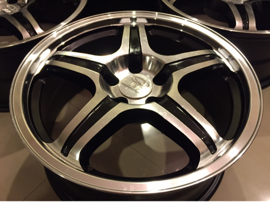 ล้อ JRD ขอบ18 สภาพสวย ไม่มีซ่อม ราคาไม่แพง