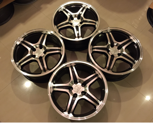 ล้อ JRD ขอบ18 สภาพสวย ไม่มีซ่อม ราคาไม่แพง