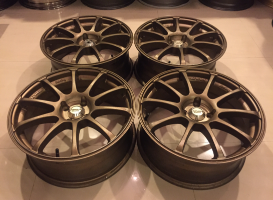 ล้อADVAN ขอบ17 สภาพสวย ไม่มีซ่อม ราคาไม่แพง