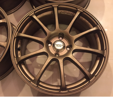 ล้อADVAN ขอบ17 สภาพสวย ไม่มีซ่อม ราคาไม่แพง