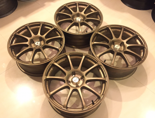 ล้อADVAN ขอบ17 สภาพสวย ไม่มีซ่อม ราคาไม่แพง